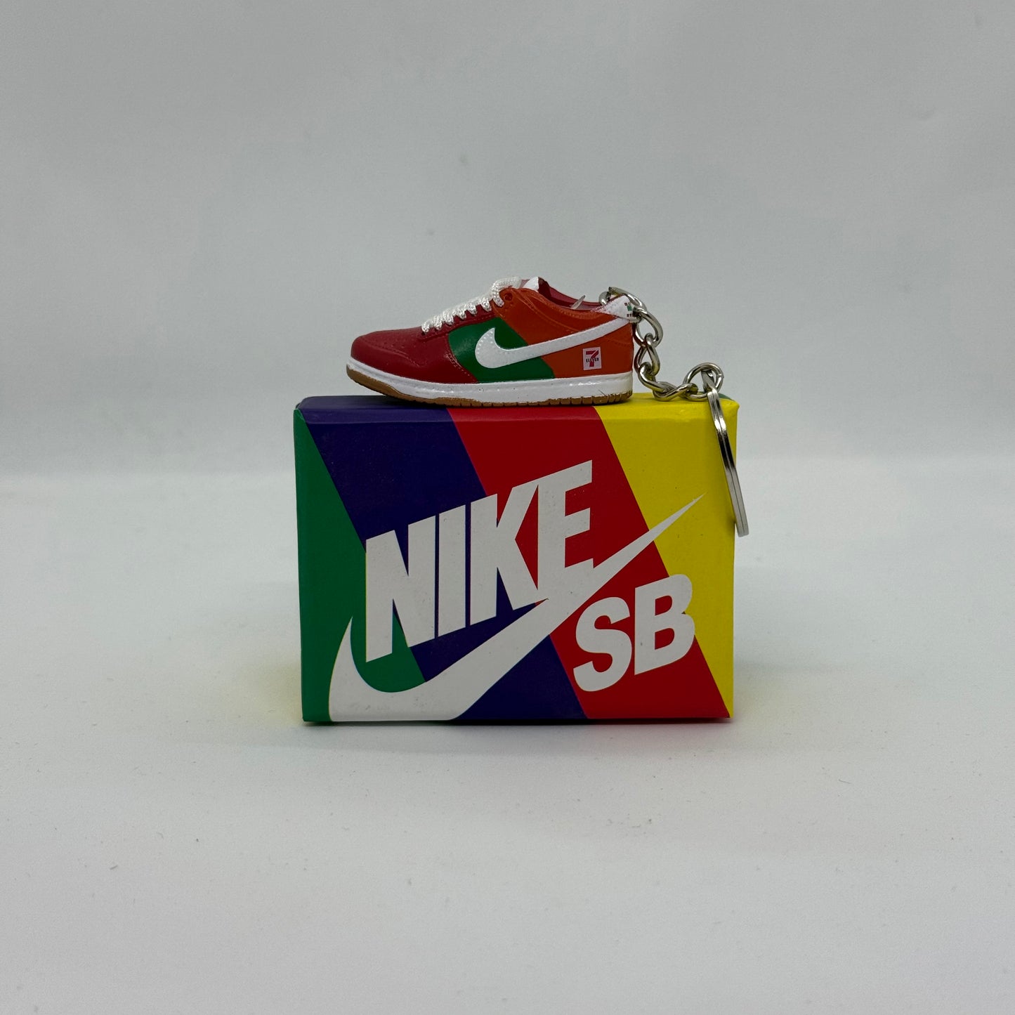Nike Dunk Low 7 Eleven Keychain