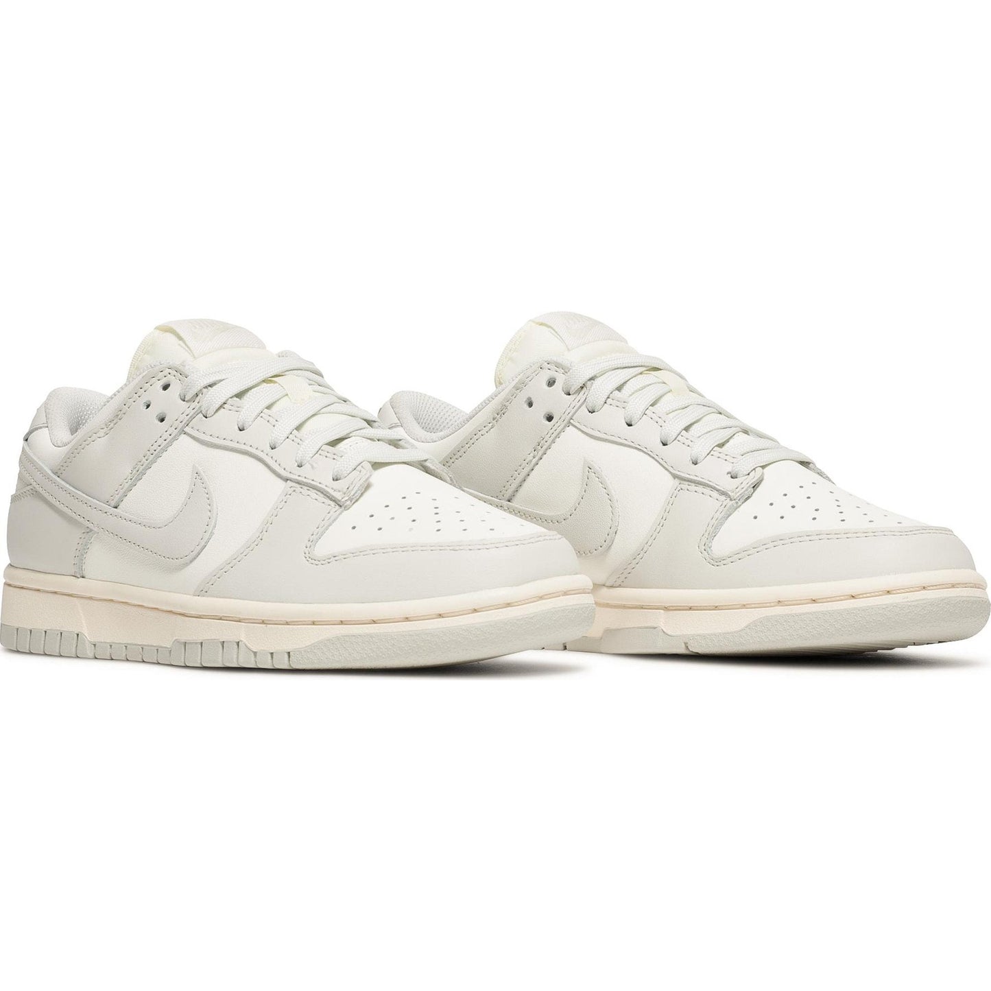 Nike Dunk Low "Light Bone" (W)